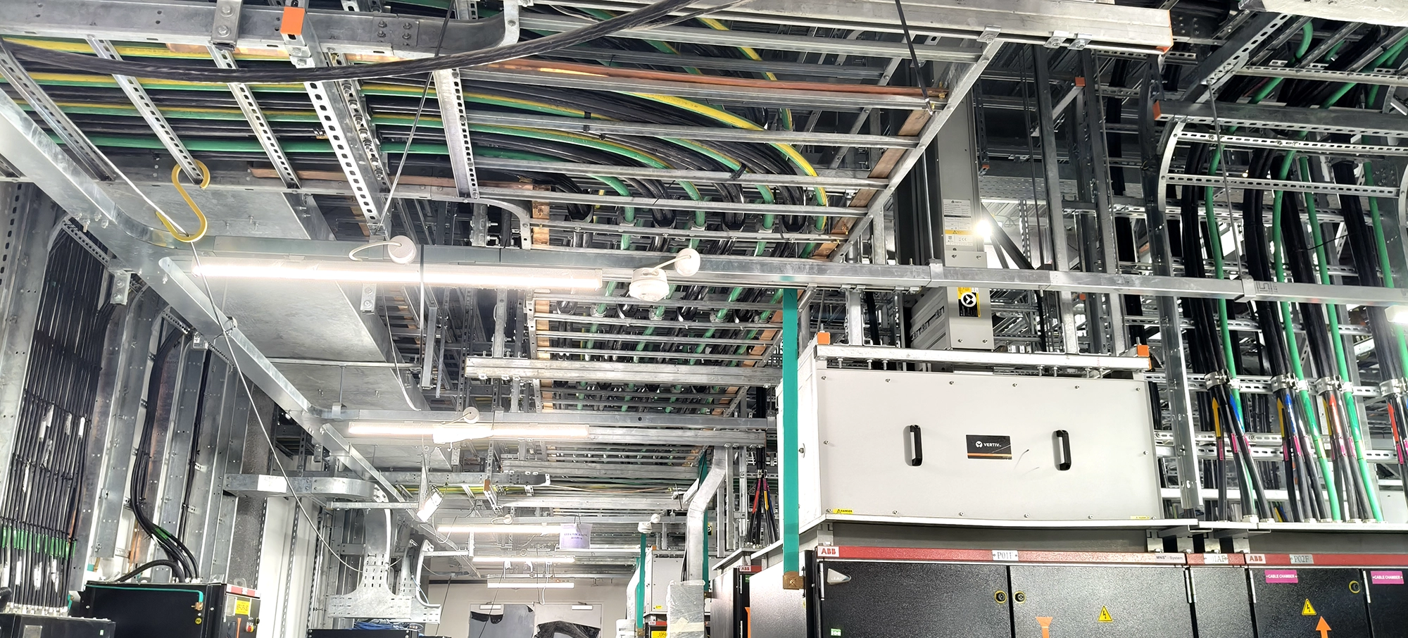 How to Select the Right Cable Tray System for Data Centers and Mission-Critical Infrastructure