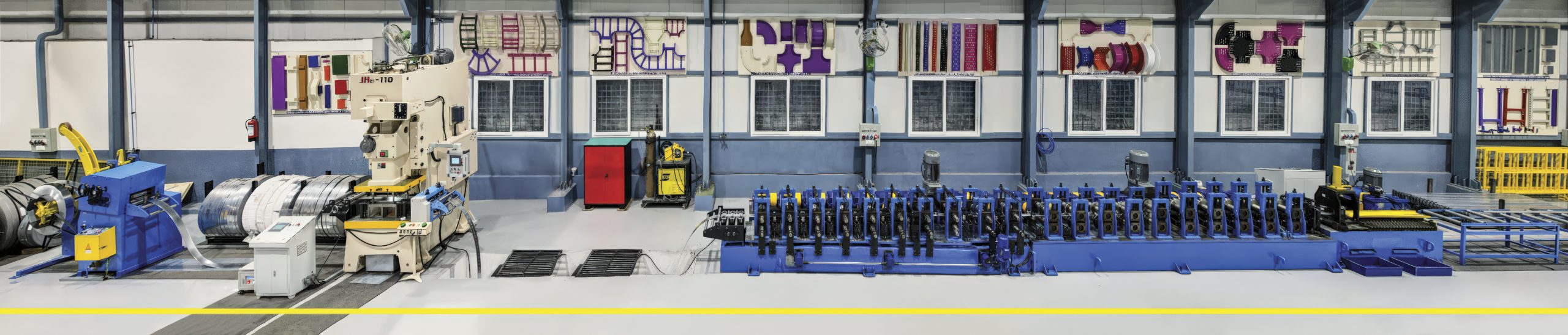 CNC AUTOMATED ROLL FORMING MACHINE